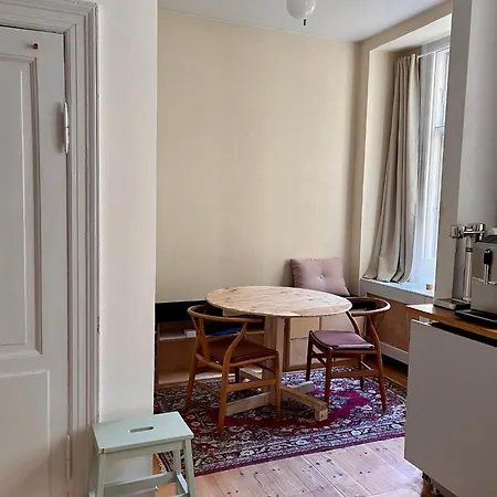 Klassiek Ruim Herenappartement Bij Tivoli Appartement Kopenhagen